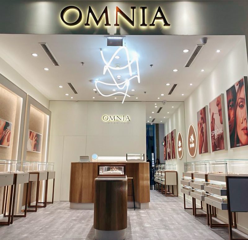 omnia almada forum